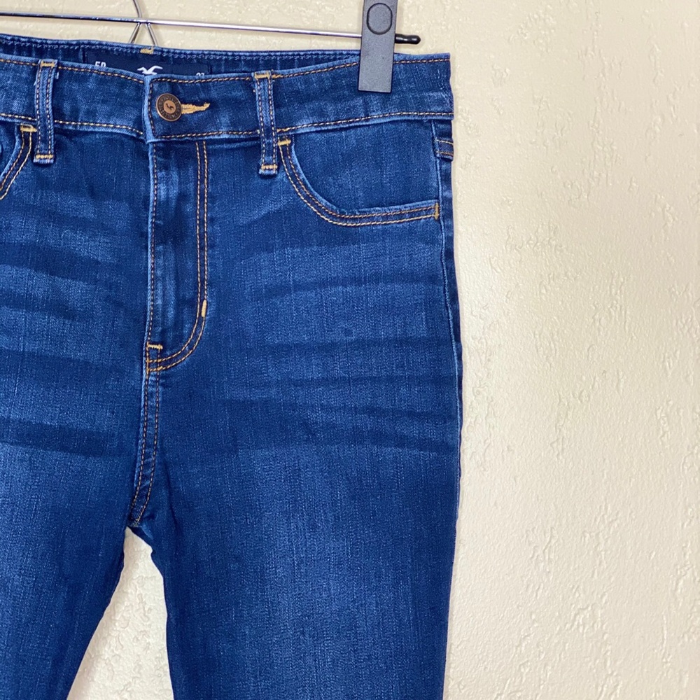 Hollister High Rise Distressed Jeans